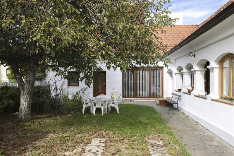 21c680c4-77fb-4c76-8fed-fa87ee3d79d2