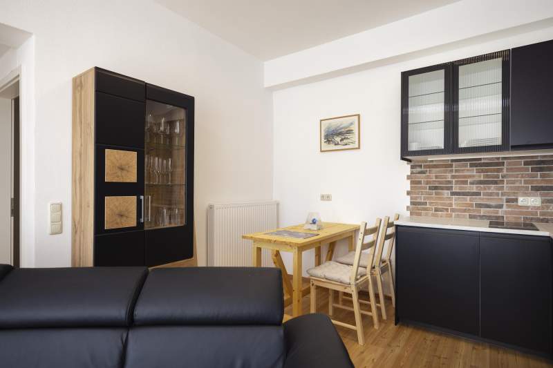 ee286410-c244-45bc-ad42-ed263063aaf2