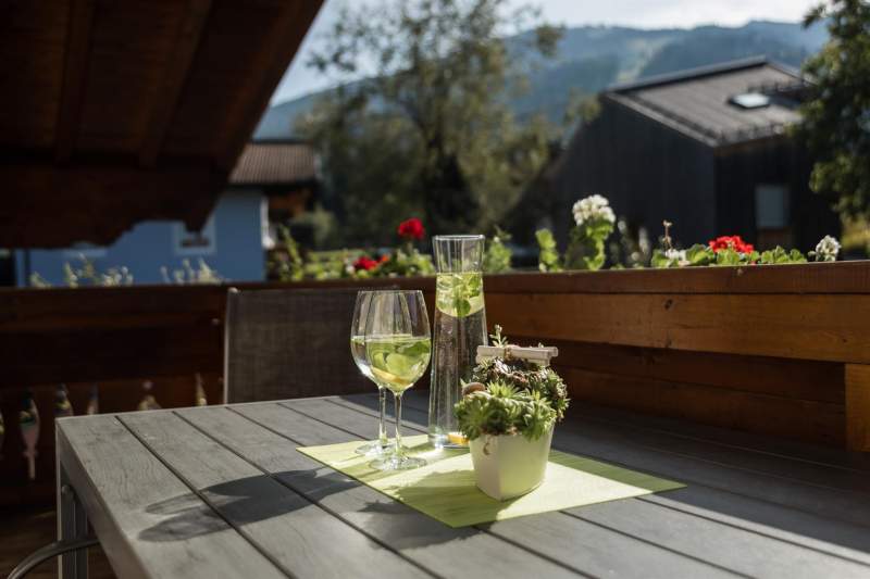 3a102484-f586-4788-be7b-d2866418d2c2