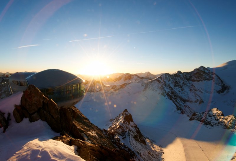 pitztaler-gletscherbahn-sonnenaufgang-wildspitzbahn