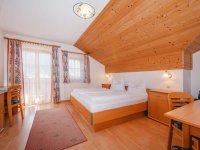 room_image.jpg