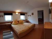 floor_plan.jpg