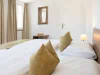 room_image.jpg