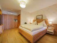 room_image.jpg