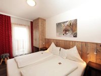 room_image.jpg