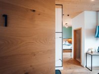 room_image.jpg