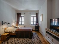 room_image.jpg