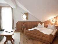 room_image.jpg