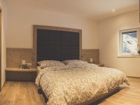 room_image.jpg
